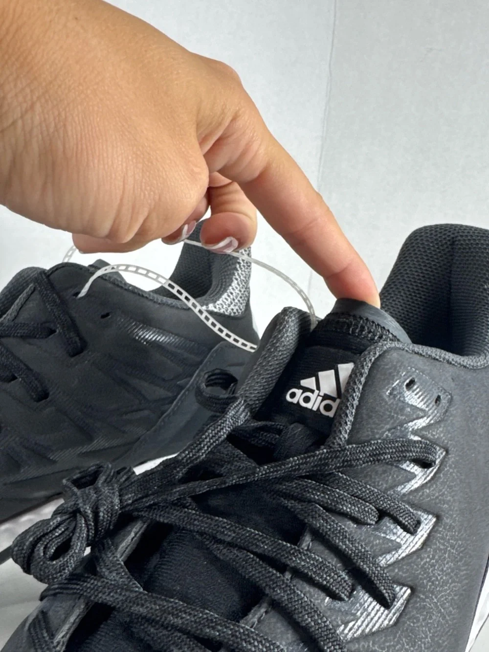 adidas Men’s Black White baseball Cleats